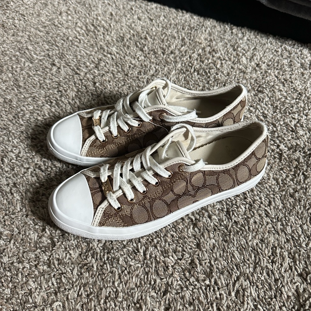 Coach Signature Canvas Low-Top Sneakers in Brown